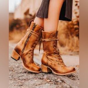 Women’s Freebird by Steve Madden boots “Dart”